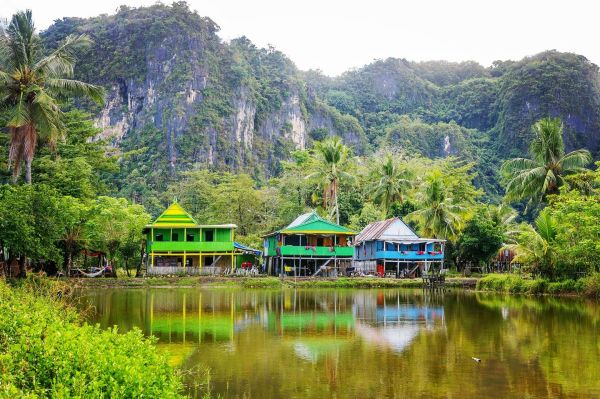 Sfeerafbeelding rammang-rammang-fiets-en-boottocht-sulawesi (1)